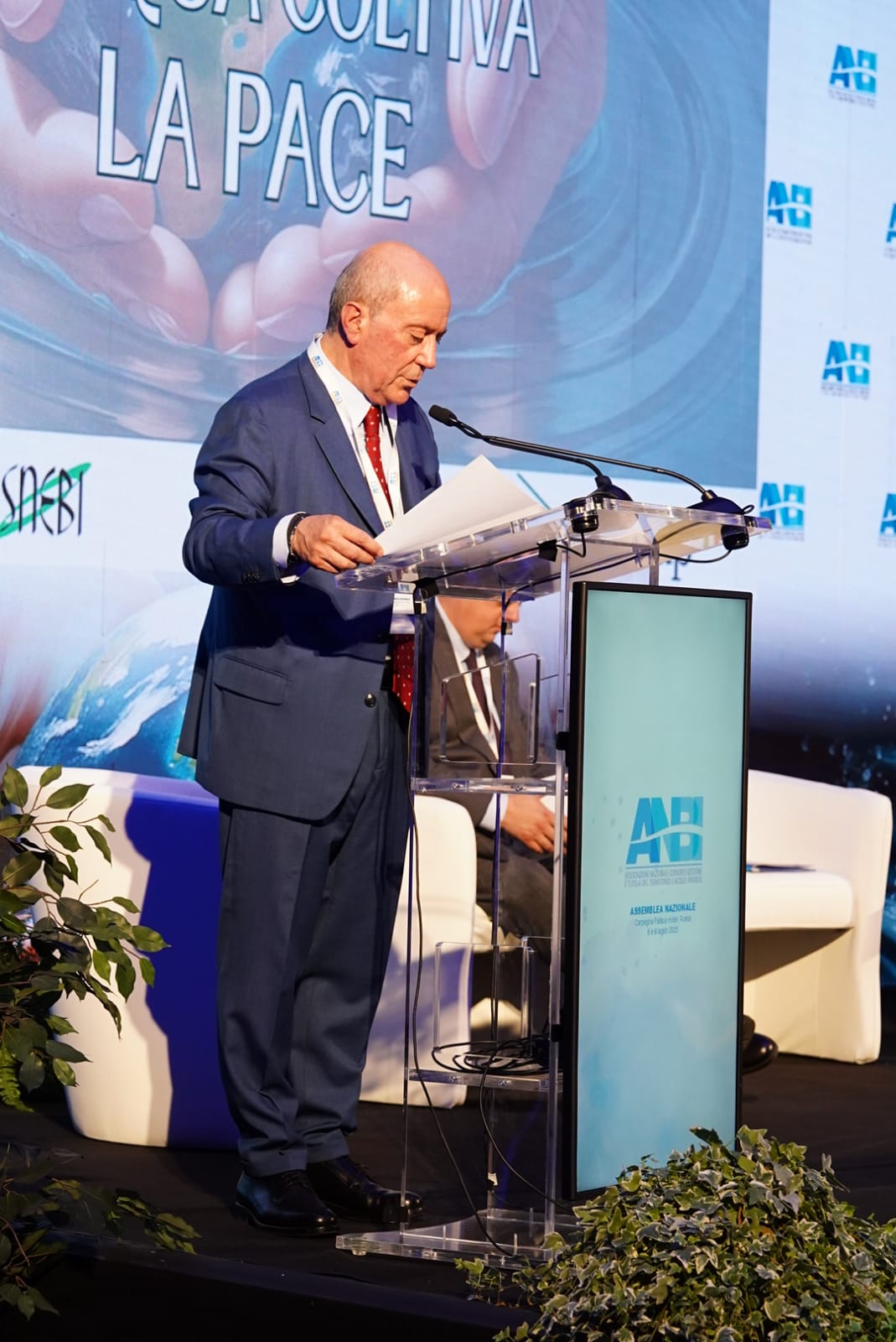 ASSEMBLEA ANBI 2025 - APERTI I LAVORI DELL’ASSEMBLEA ANBI  MASSIMO GARGANO  (Direttore Generale ANBI) “LE AREE INTERNE NON SONO MALATI TERMINALI”